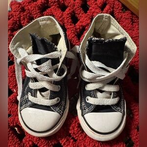 Converse Black and White High-Top Sneakers Classic Canvas Design